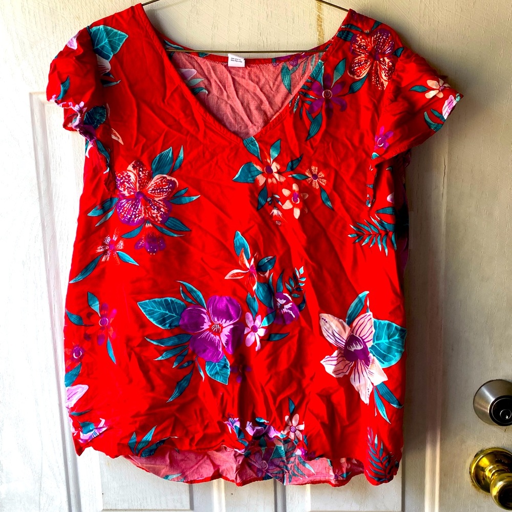 Old navy short sleeved floral shirt